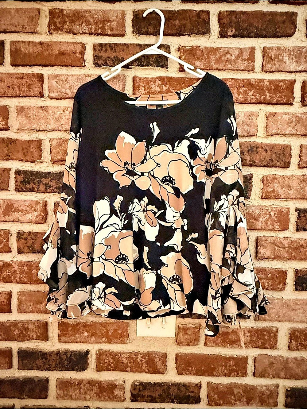 Alfani Floral Ruffle Sleeve Blouse Black & Pink Size 2X